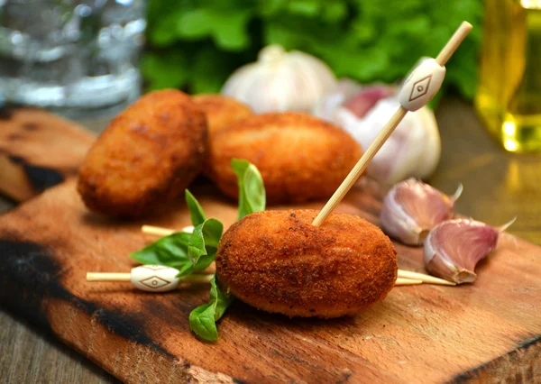 tabak dolusu ev yapımı jambon kroket