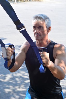 Büyük adam trx eğitim