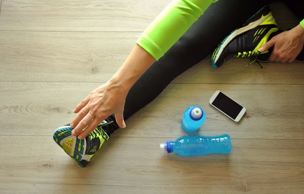 Runner benen gestrekt — Stockfoto