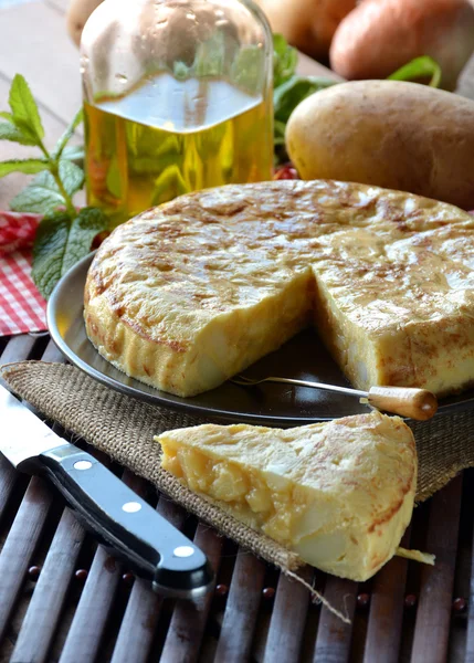 Spansk omelett med potatis och ägg — Stockfoto