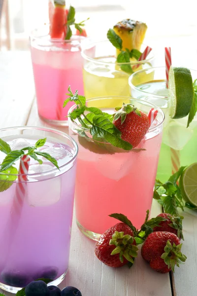 Mojito cocktail of several tropical flavors — Stock Photo, Image