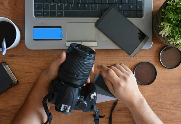 Desktop with photography equipment — Stock Photo, Image