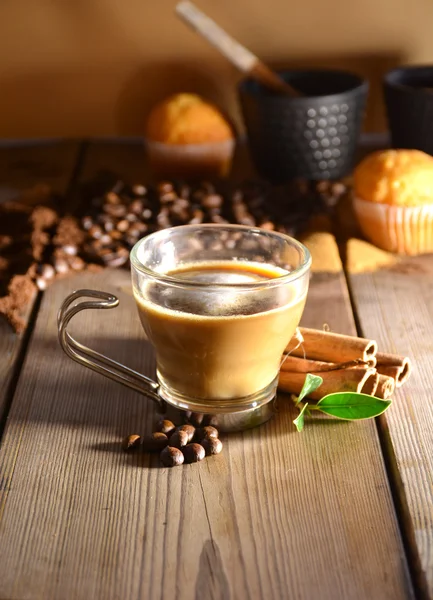 Tasse heißen Kaffee — Stockfoto