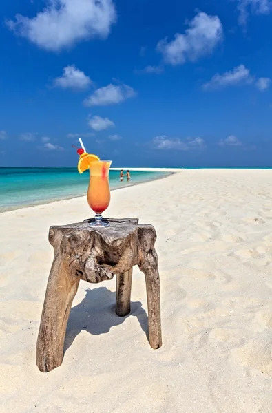 Couple on a beach — Stock Photo, Image