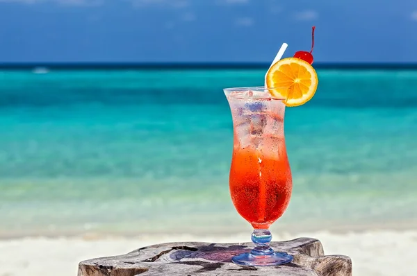 Cóctel en una playa — Foto de Stock