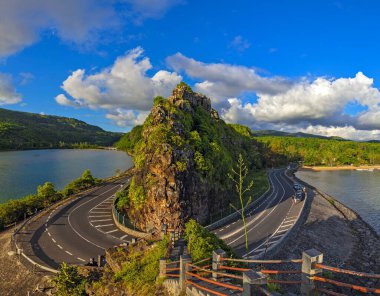 Mauritius Adası 'ndaki Hint Okyanusu' ndaki Tropikal Yol