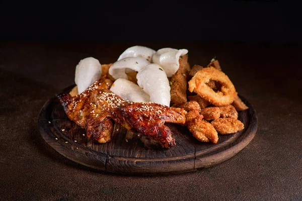 Beer Set Prawn Chip Fried Squid Rings Garlic Bread Cheese — Stock Photo, Image