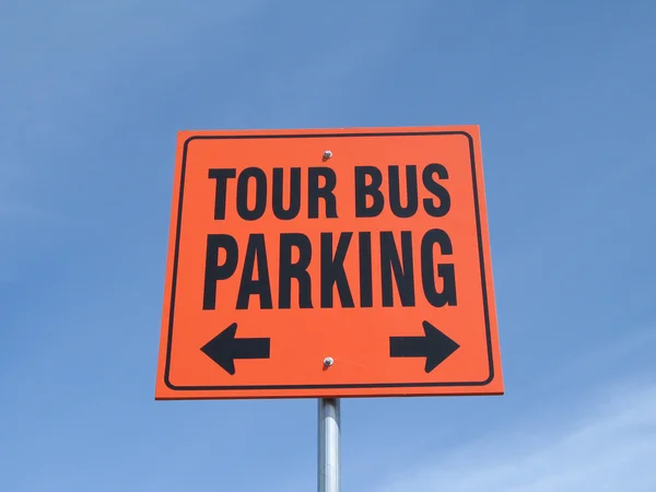 Tour sinal de estacionamento de ônibus — Fotografia de Stock