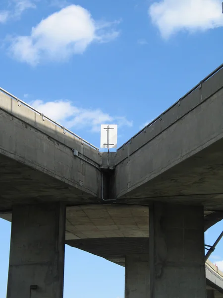 天桥和地下通道公路系统 — 图库照片