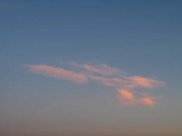 Туманні захід сонця — стокове фото
