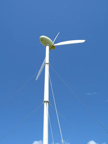 Small Wind Turbine — Stock Photo, Image