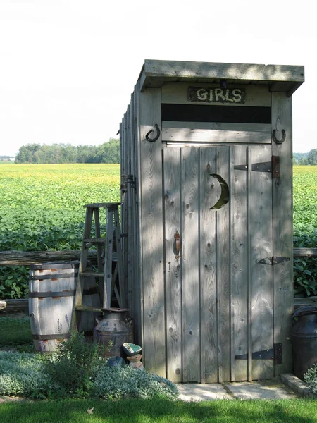 Ancienne dépendance en bois — Photo