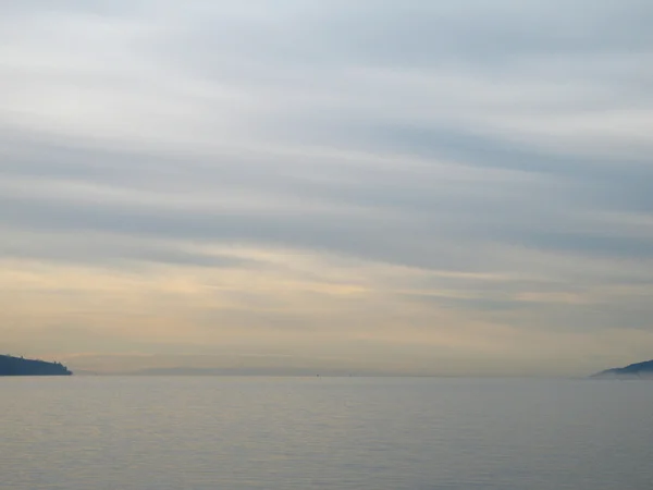 Cielo oceánico e islas — Foto de Stock