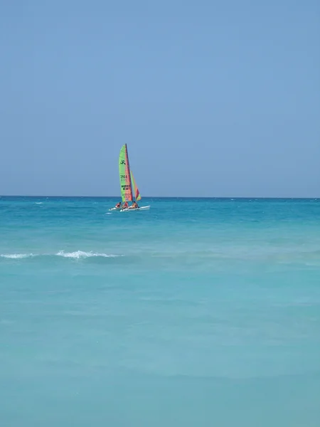 Ozeansegelboot — Stockfoto