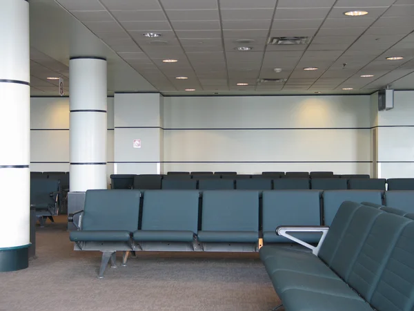 Sièges d'attente de l'aéroport — Photo