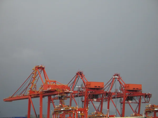 Oranje Harbor kranen — Stockfoto