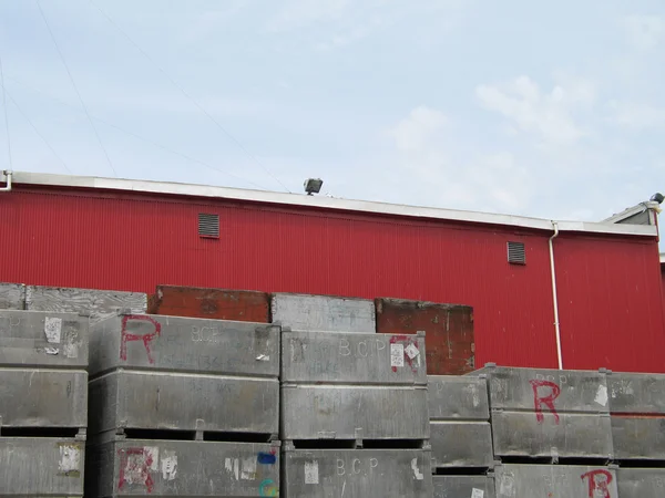 Gestapelte Industriecontainer — Stockfoto