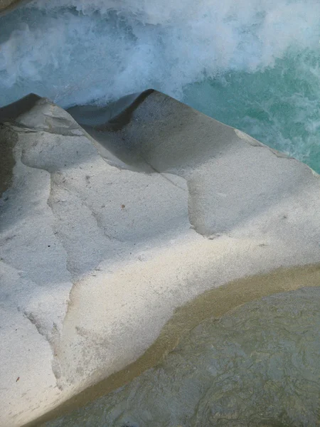 Rauschendes Flusswasser — Stockfoto