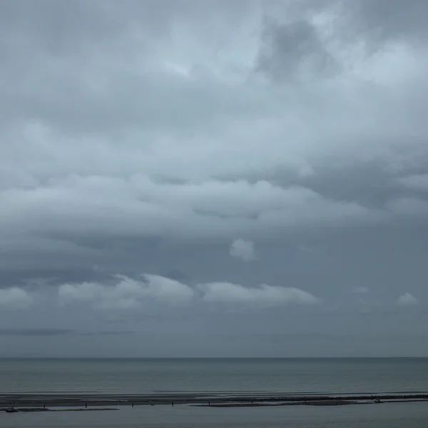 汹涌的大海天空 — 图库照片