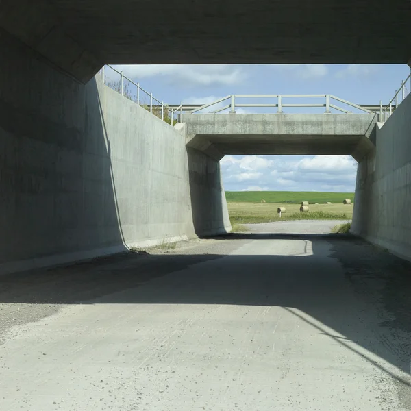 Rural tunnel — Stockfoto