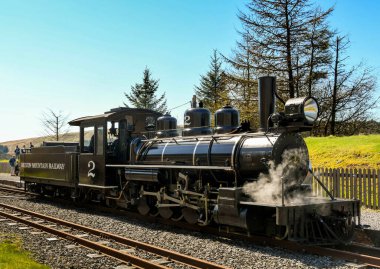 MERTHYR TYDFIL, WALES - APRIL 2018: Brecon Dağı Demiryolu üzerindeki buhar motoru t hattının sonunda (e hattı, Torpantau Terminus istasyonu)