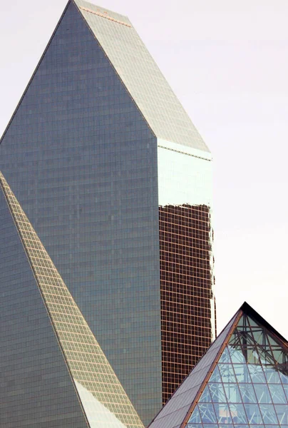 Dallas Texas September 2009 Stadsgezicht Van Een Modern Kantoorgebouw Aan — Stockfoto