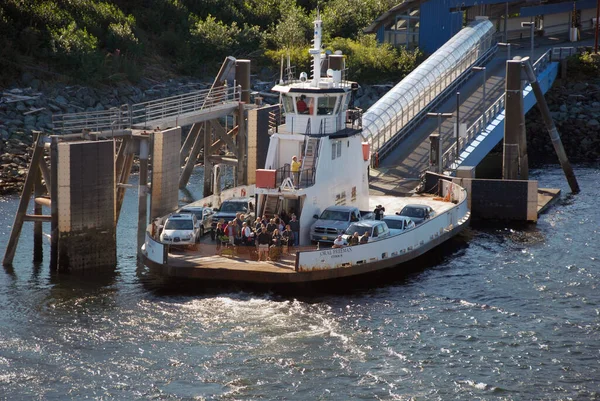 Ketchikan Alaska Usa August 2012 Auto Und Passagierfähre Die Den — Stockfoto