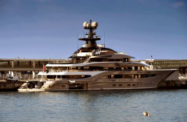 Madeira, Portekiz - Eylül 2017: Süper yat 