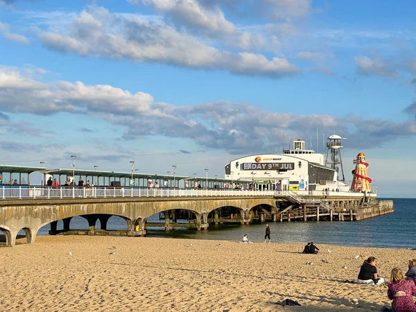 Bournemouth Dorset England June 2021 Pier Funfair Evening Light Beach — Stock Photo, Image