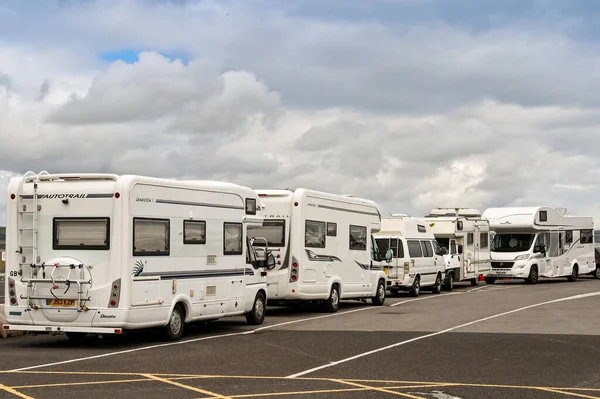 Weymouth Dorset Engeland Juli 2021 Rij Campers Geparkeerd Een Rij — Stockfoto