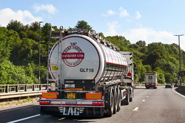 Newport Gales Junio 2021 Camión Cisterna Articulado Que Conduce Por — Foto de Stock
