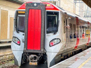 Treforest, Rhondda Cynon Taf, Galler, İngiltere - 24 Ekim 2025: Sınıf 197 treni Galler Taşımacılığı tarafından işletiliyor..