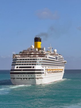 Tortola, Britanya Virgin Adaları - 18 Ocak 2026: Karayip adası Tortola 'dan kalkan Costa Fascinosa yolcu gemisi Costa Cruises tarafından işletilmektedir..