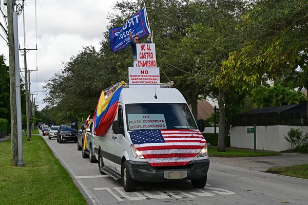Desfile de coches Trump en el sur de Miami, Florida. — Foto de Stock