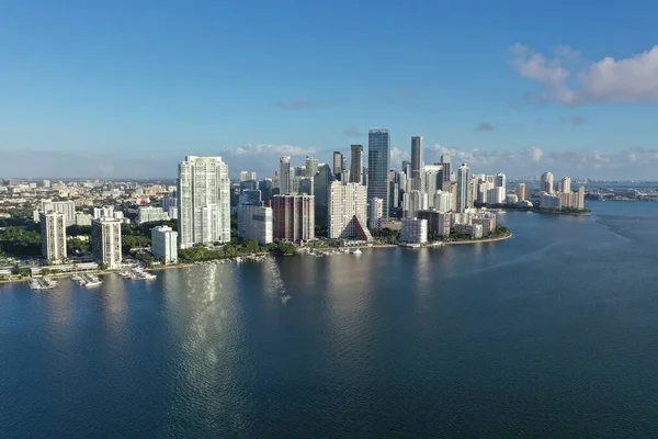 Widok z lotu ptaka na panoramę miasta Miami. — Zdjęcie stockowe