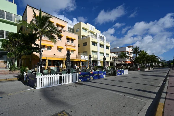 Leere Straßen in South Beach, Florida: 19 Sperrungen im August 2020. — Stockfoto