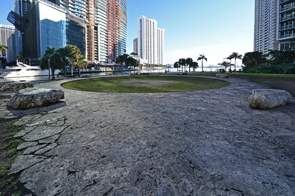 El Círculo de Miami en Brickell Point en el centro de Miami. — Foto de Stock