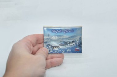 KIEV, UKRAINE - 8 Ocak 2021: Bölge mıknatıslarının hatıra turizm sembolleri