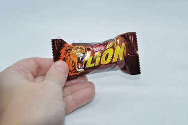 KIEV, UKRAINE - 9 HAZİRAN 2021: Paketlemede ünlü marka şeker