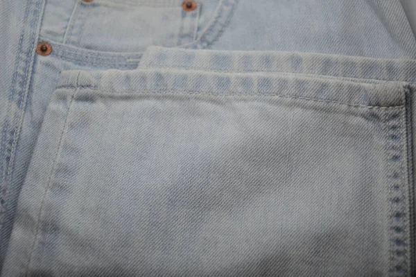 Ayak giymek için kumaşlı kotlar