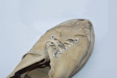 Arka planda eski ayakkabı bağcıkları