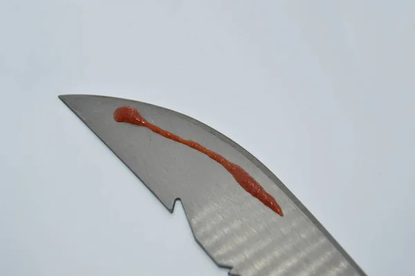 Coltello Coperto Sangue Rosso Come Arma Fredda — Foto Stock