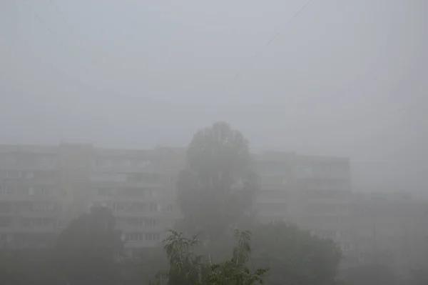 Ранним Утром Туман Городе — стоковое фото