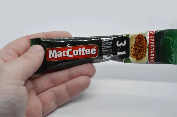 Kiew Ukraine Nay 2021 Marke Maccoffee Der Hand Eines Mannes — Stockfoto