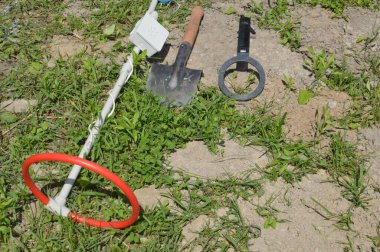 Antikaları aramak için el yapımı metal dedektörü.