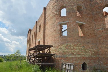 Construction of an a Orthodox church