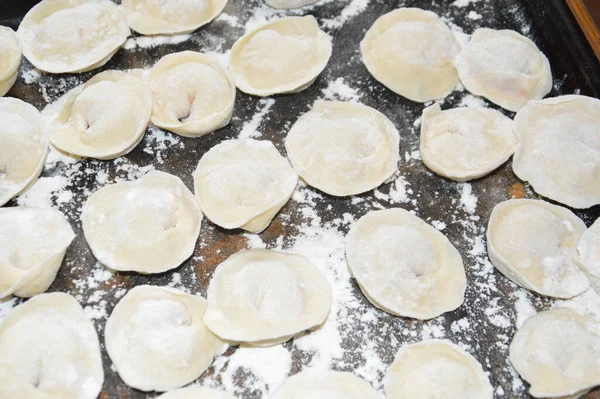 Bolinhos São Moldados Mão Prontos Para Cozinheiro — Fotografia de Stock