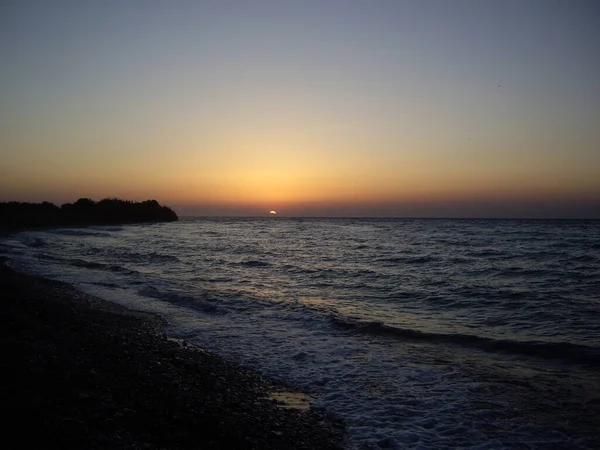 Západ Slunce Břehu Ageánského Moře Rhodosu Řecku — Stock fotografie