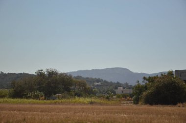 Yunanistan 'ın Rodos adasındaki dağların manzarası