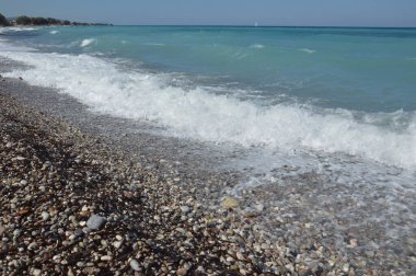 Yunanistan 'ın Rodos adasındaki Ege Denizi' nde gelgit taşı